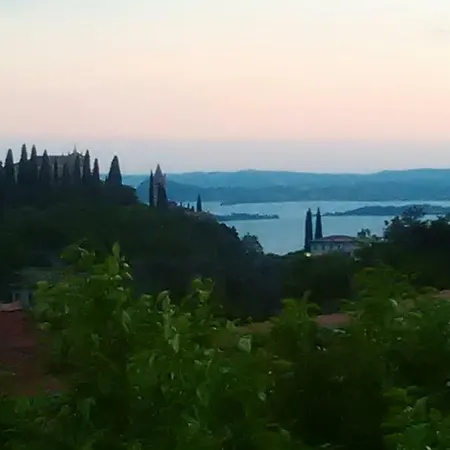 Via Folino Cabiana *