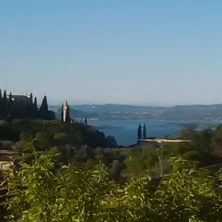 Via Folino Cabiana توسكولانو ماديرنو